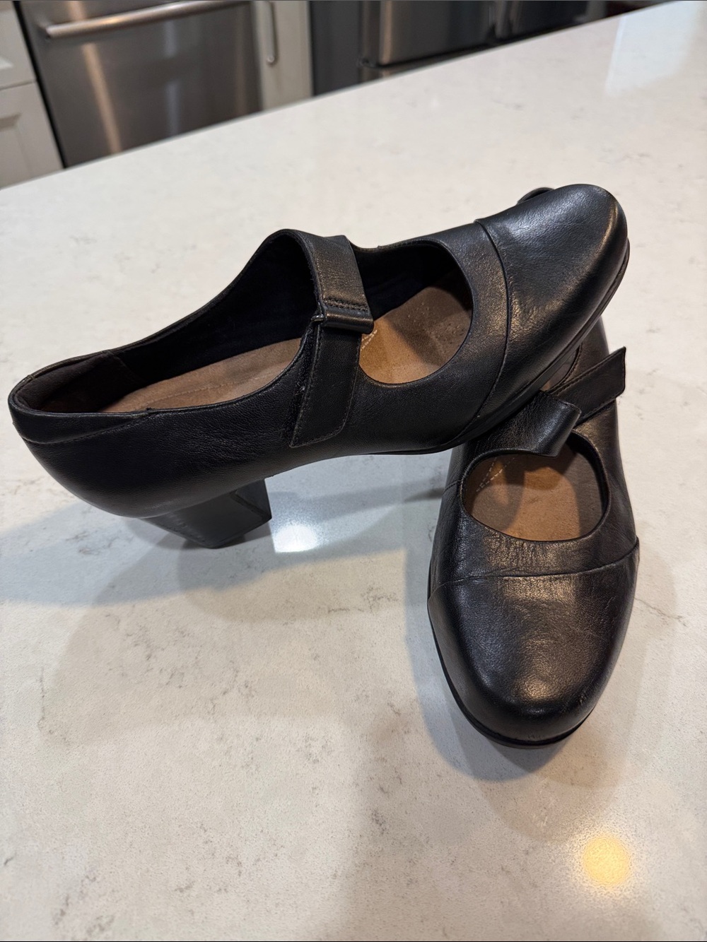 Clarks Artisan Rosalyn Wren Black Leather Mary Jane Comfort Pumps Heels Size 10